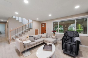 Kirkland Joyful home near beach with Hot tub and AC